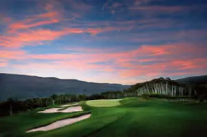 Captivating 4K Golf Course View