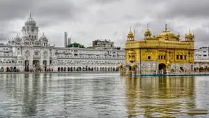 Akal Takht With Golden Temple HD