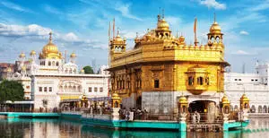Causeway's Teal Lining Of Golden Temple HD