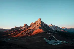 Mountain Range Mac 4K