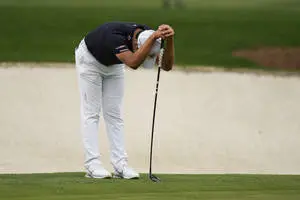 Si Woo Kim Leaning On Golf Club